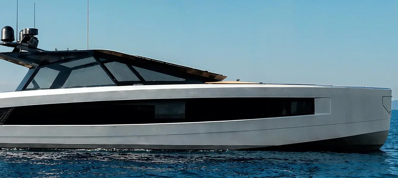 Detail of the RS 60 hull and hardtop, underway